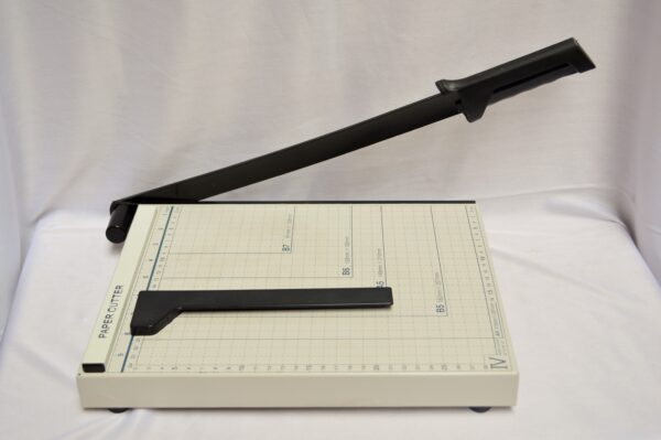 PAPER CUTTER @2000